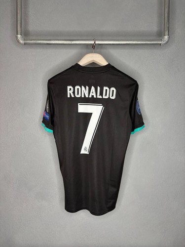 Real madrid cristiano - real, •